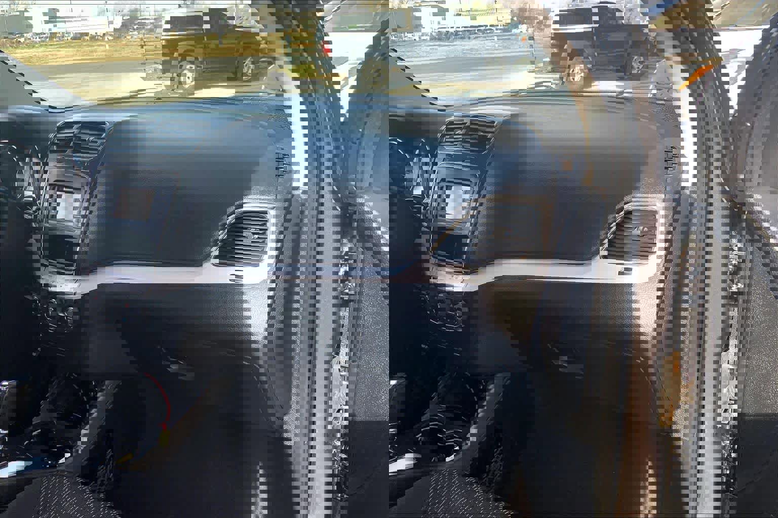 Used 2016 Dodge Journey SE w/ Flexible Seating Group image 19