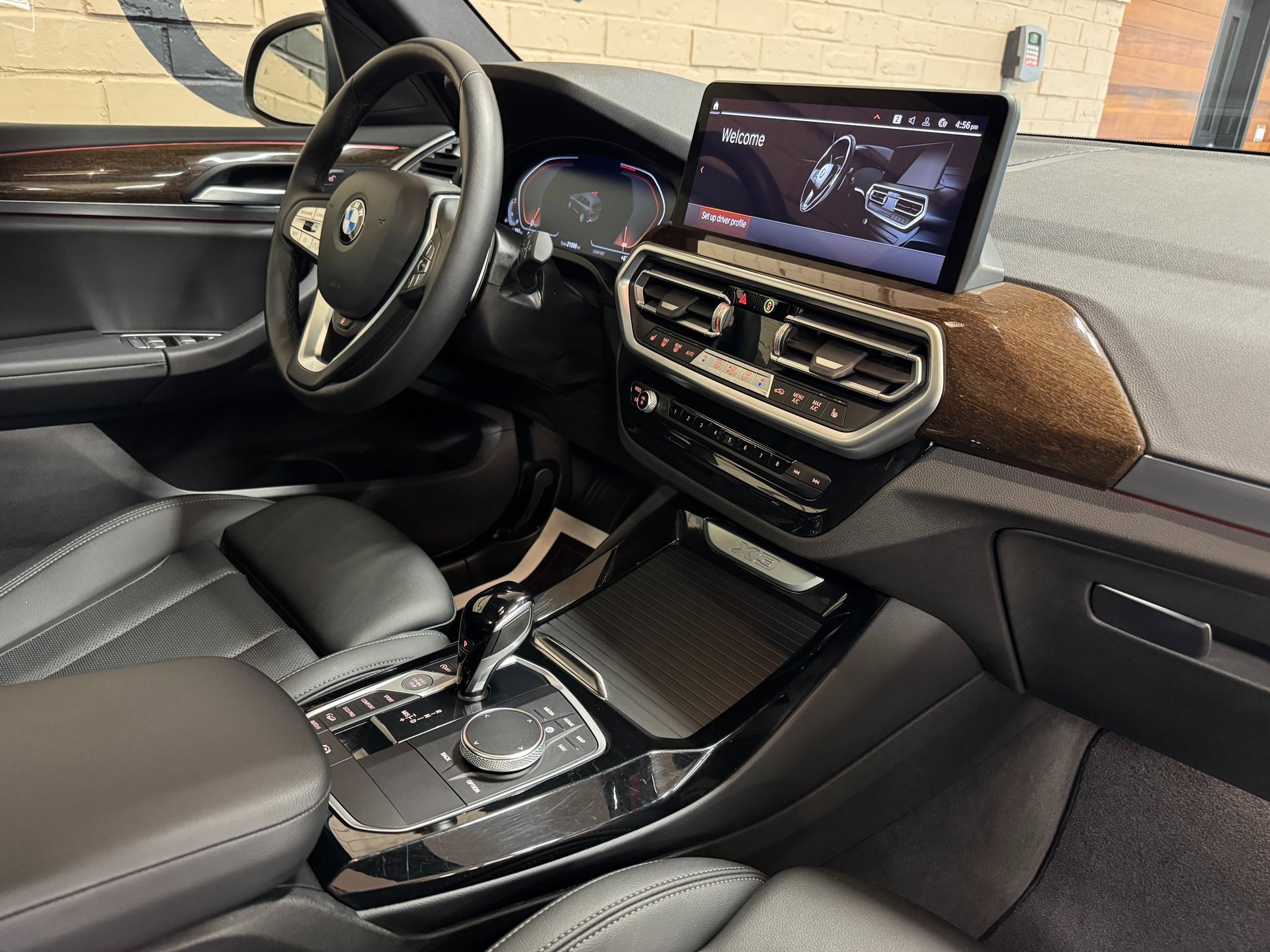 Used 2024 BMW X3 xDrive30i image 17