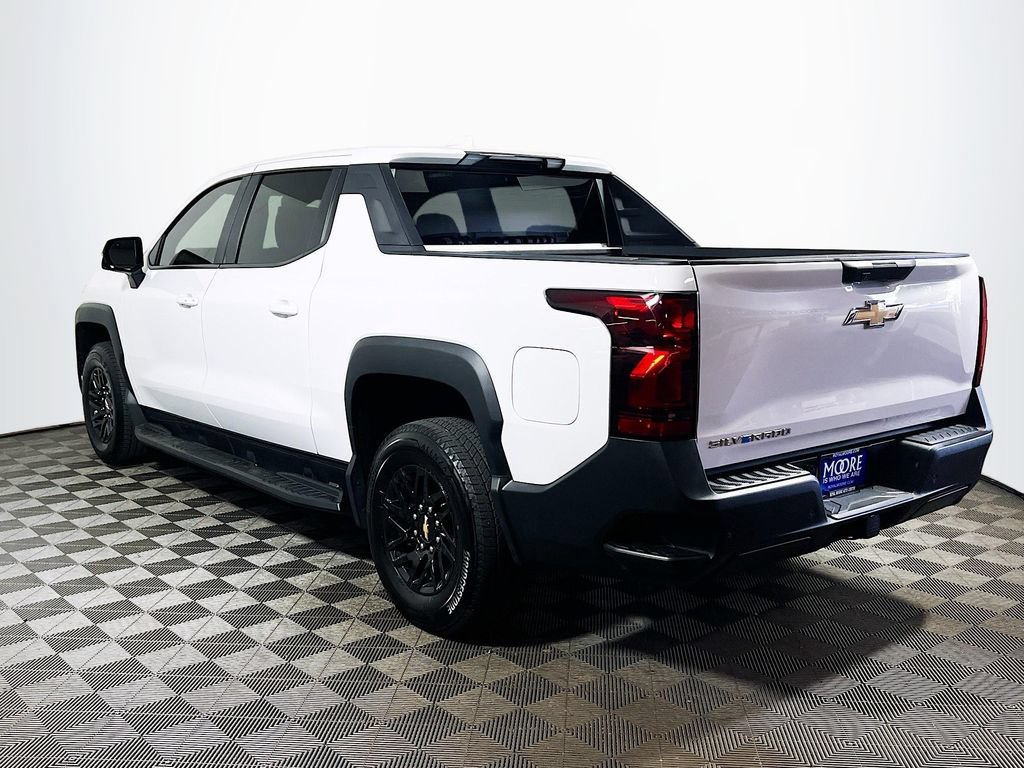 Used 2024 Chevrolet Silverado EV W/T AWD/4WD image 5