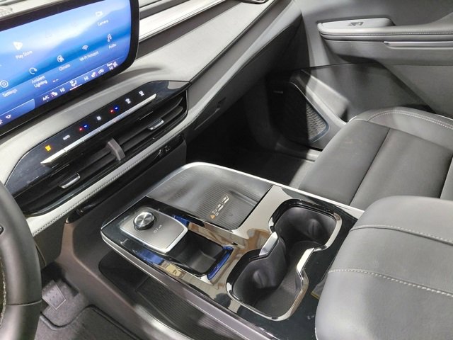 Used 2025 Buick Enclave Preferred image 30