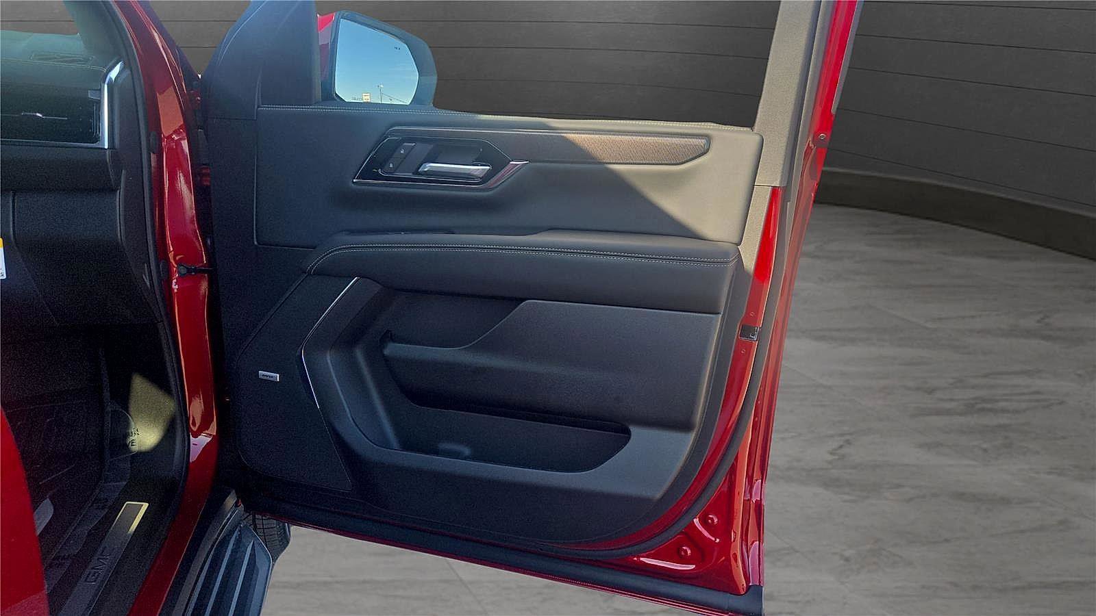 New 2026 GMC Yukon Elevation w/ LPO, Floor Liner Package image 17