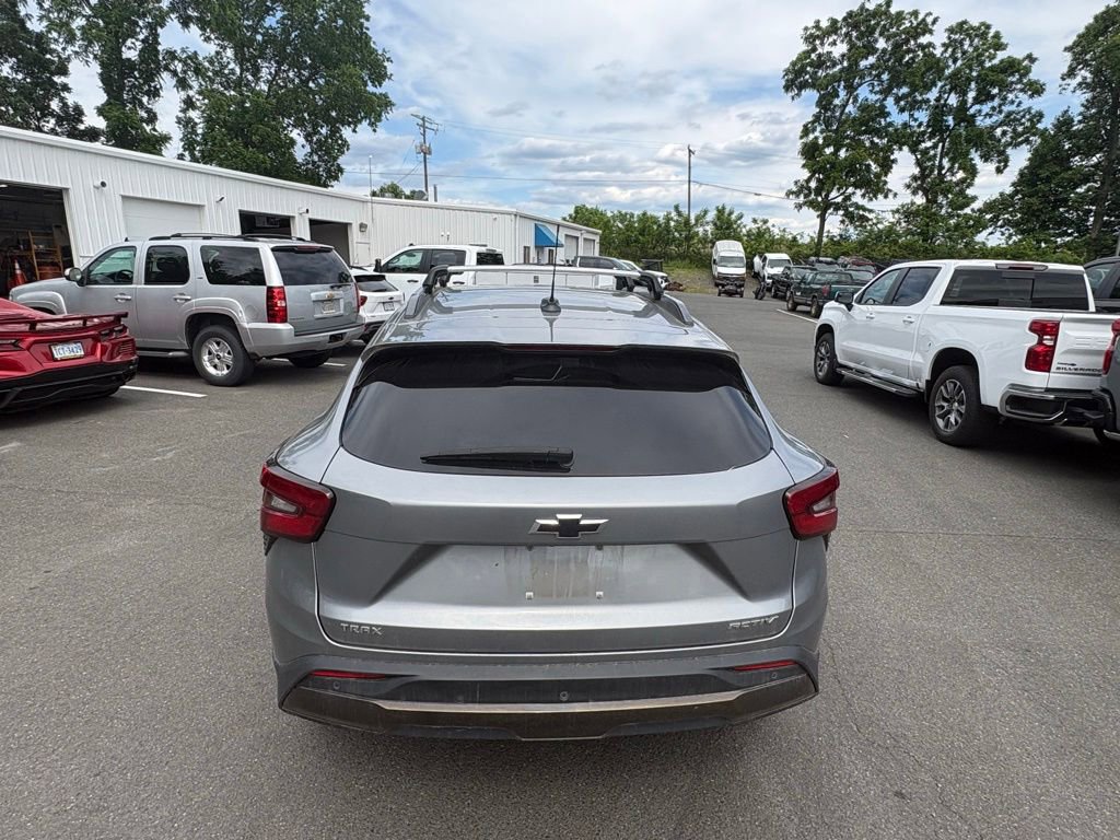 Used 2024 Chevrolet Trax ACTIV w/ Driver Confidence Package FWD image 28