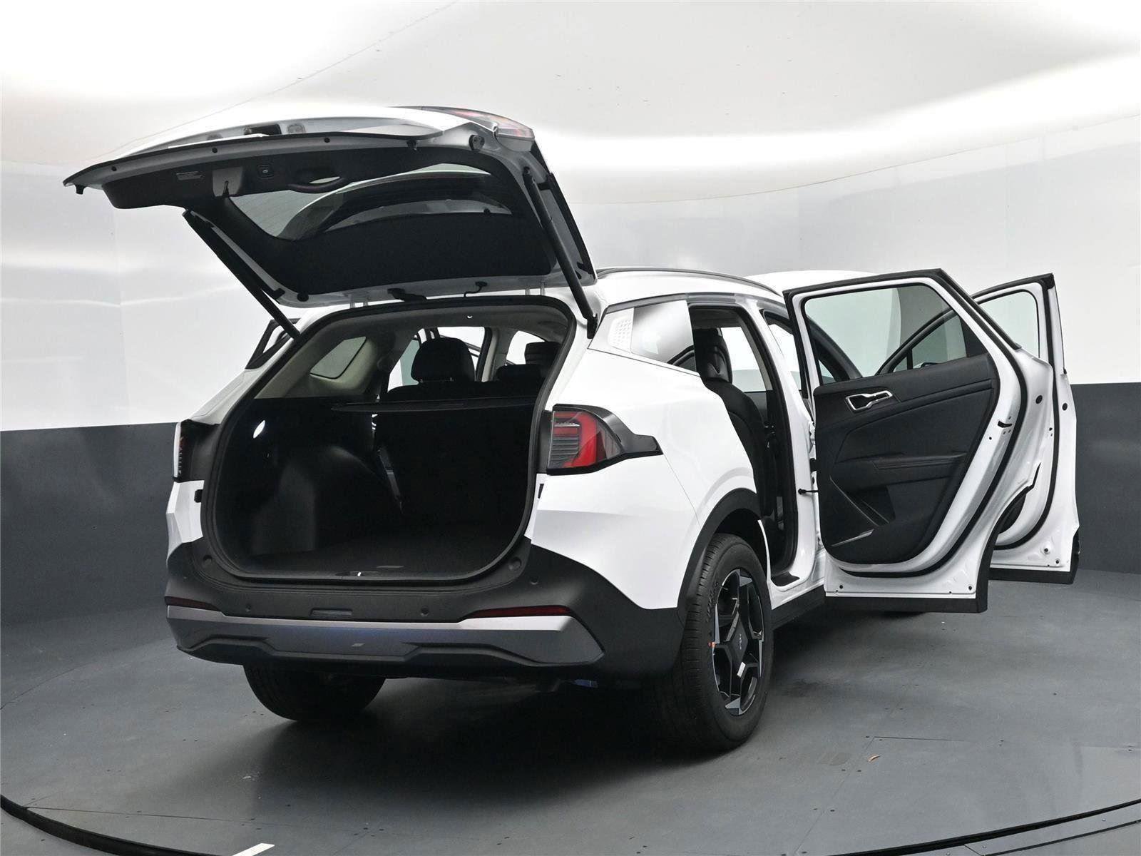 New 2026 Kia Sportage EX image 34