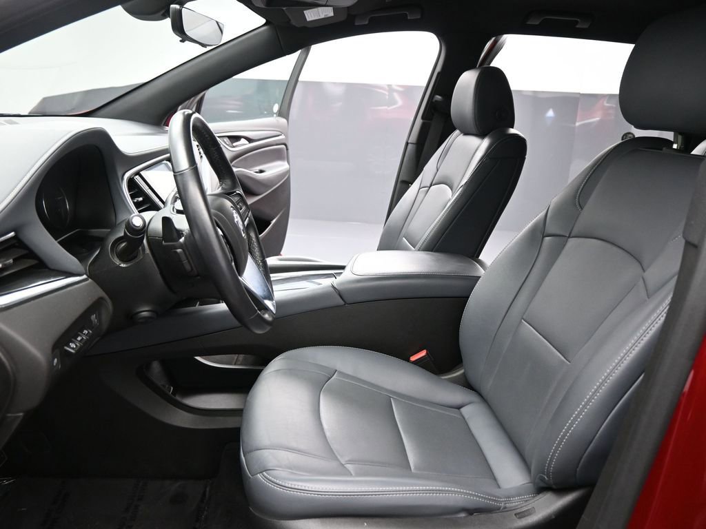 Used 2024 Buick Enclave Premium image 10