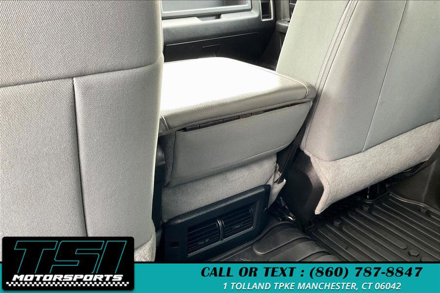 Used 2018 RAM 2500 Tradesman w/ Chrome Appearance Group AWD/4WD image 32