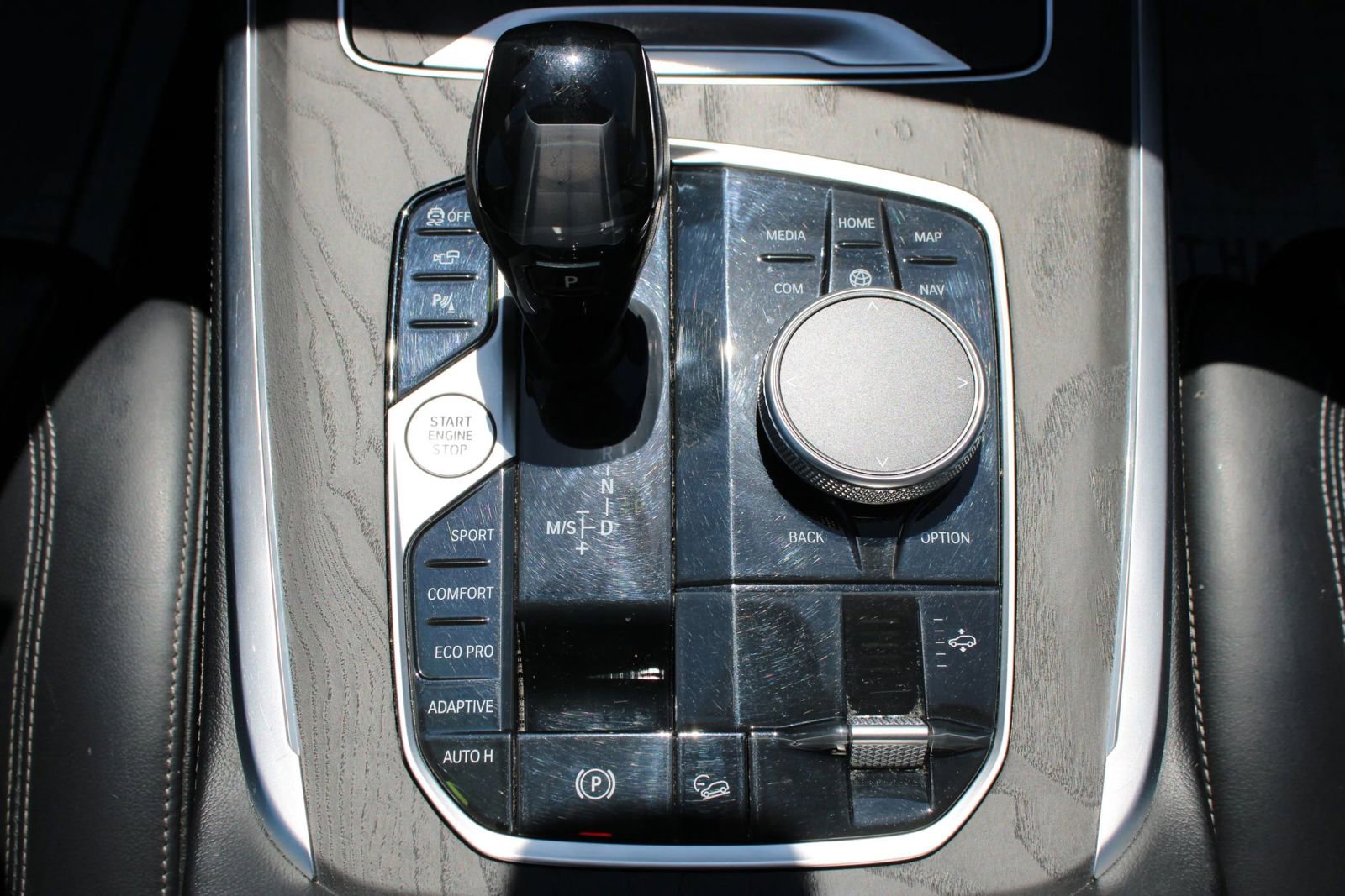 Used 2022 BMW X7 xDrive40i w/ Premium Package image 31