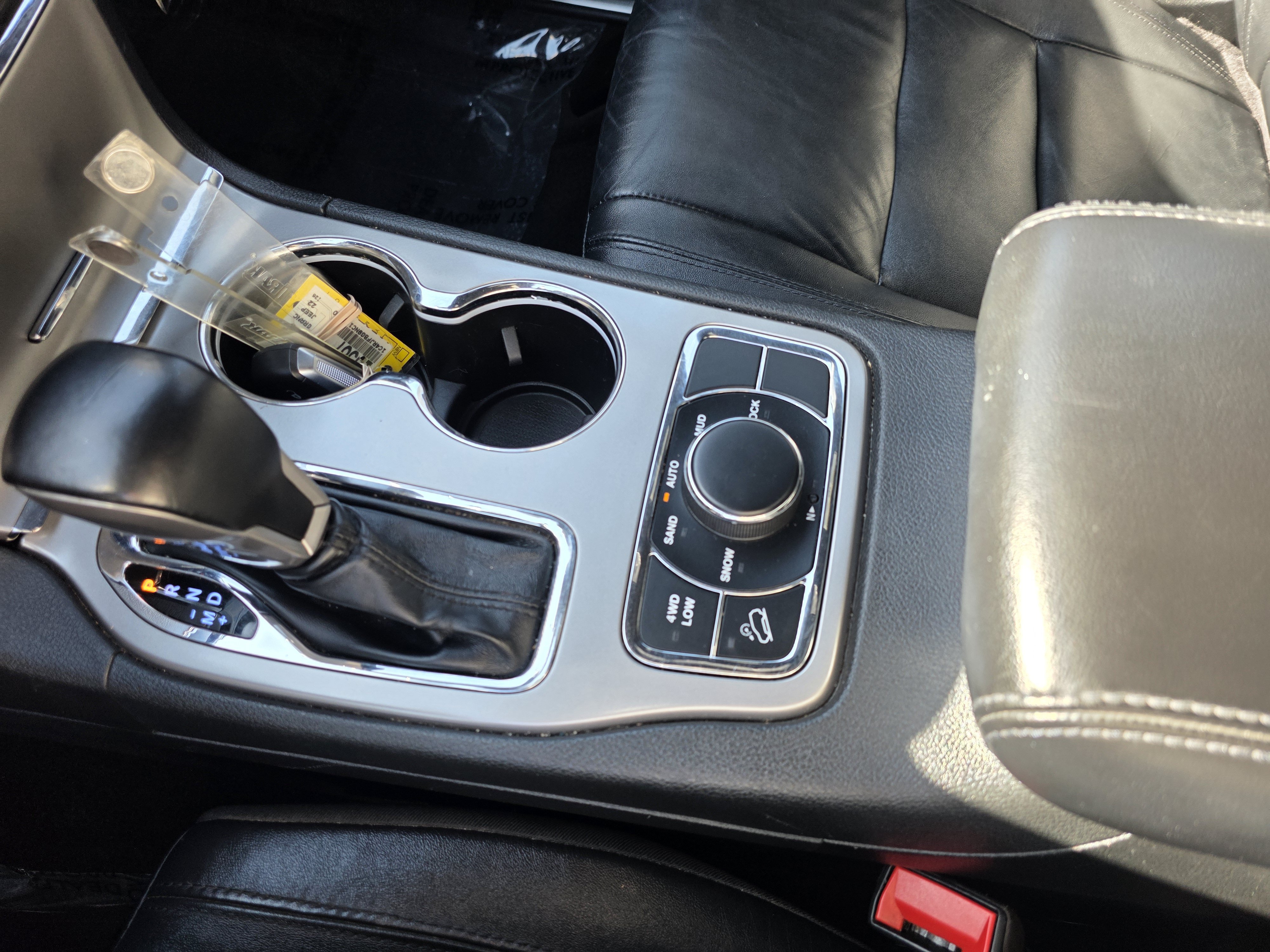 Used 2022 Jeep Grand Cherokee Limited AWD/4WD image 18
