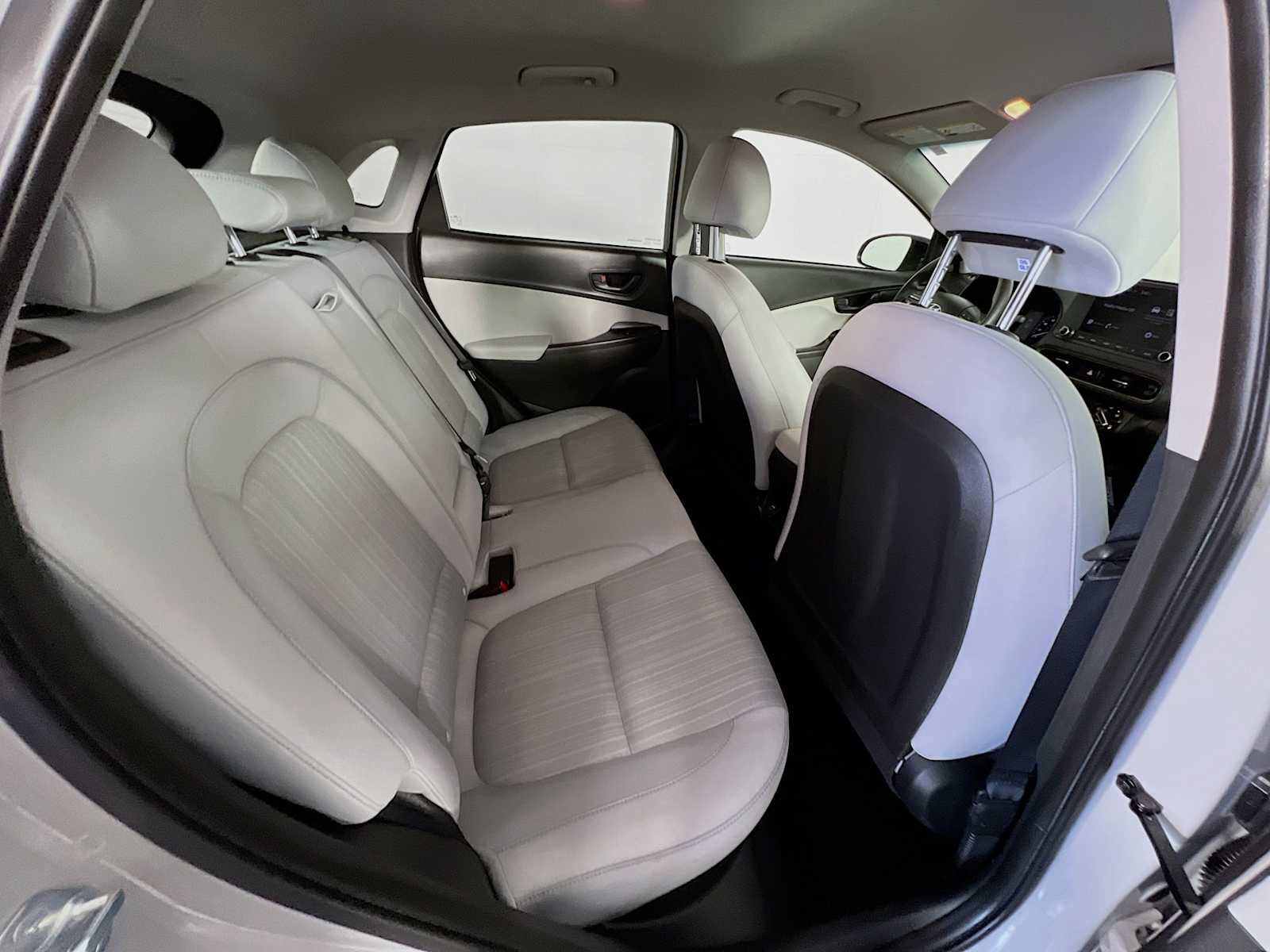 Certified 2023 Hyundai Kona SEL AWD/4WD image 25