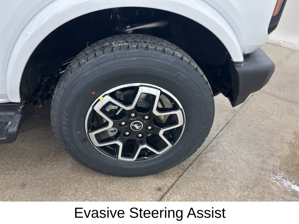 New 2026 Ford Bronco Outer Banks AWD/4WD image 13