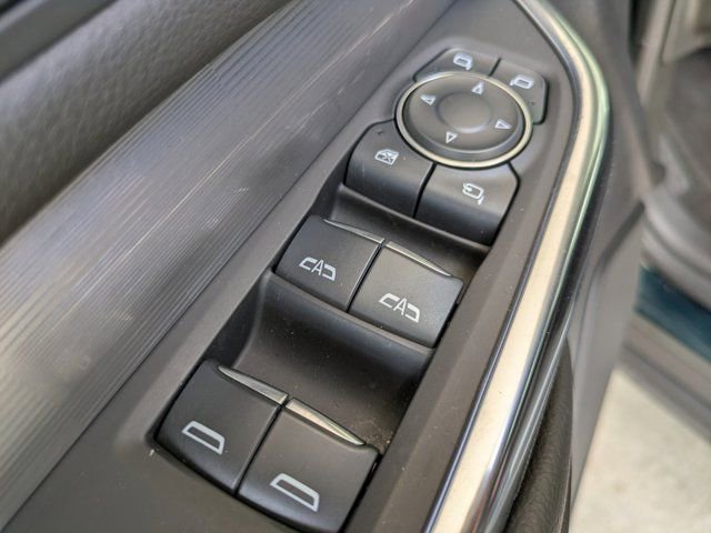 Used 2024 Cadillac XT4 Premium Luxury image 22