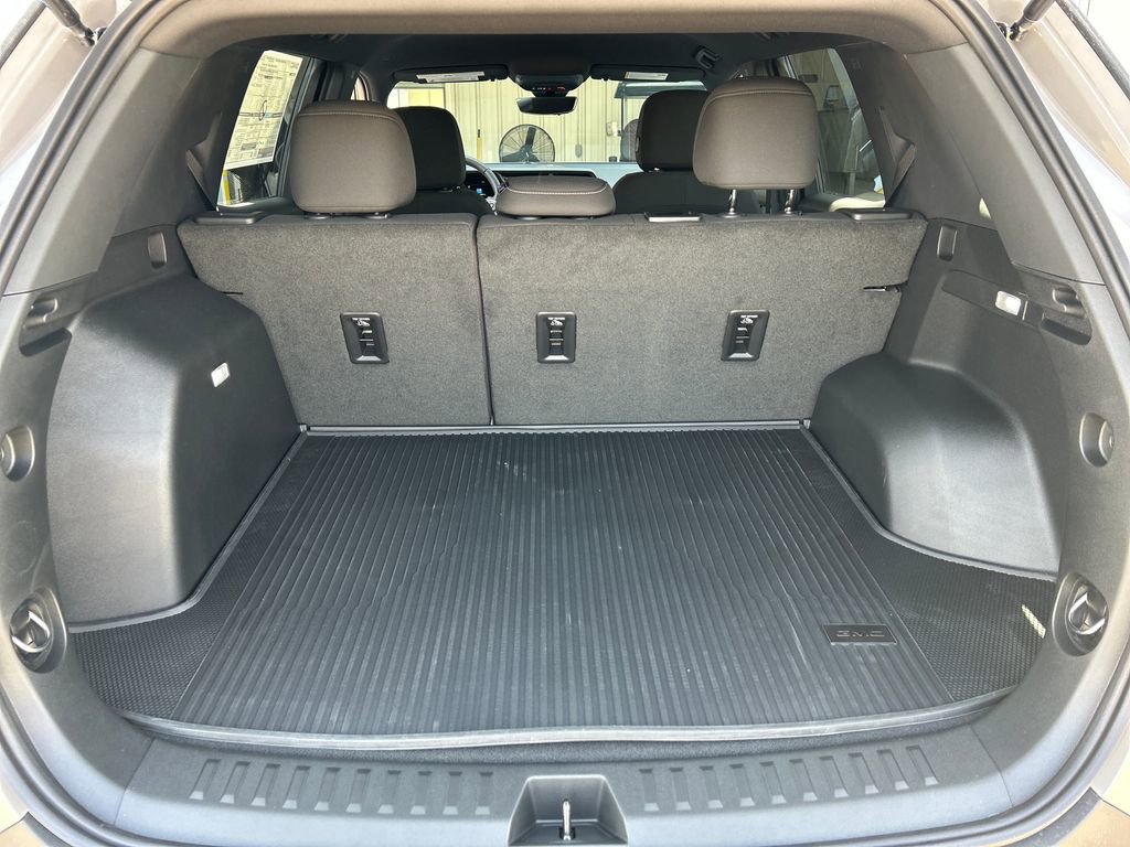New 2026 GMC Terrain Elevation image 32