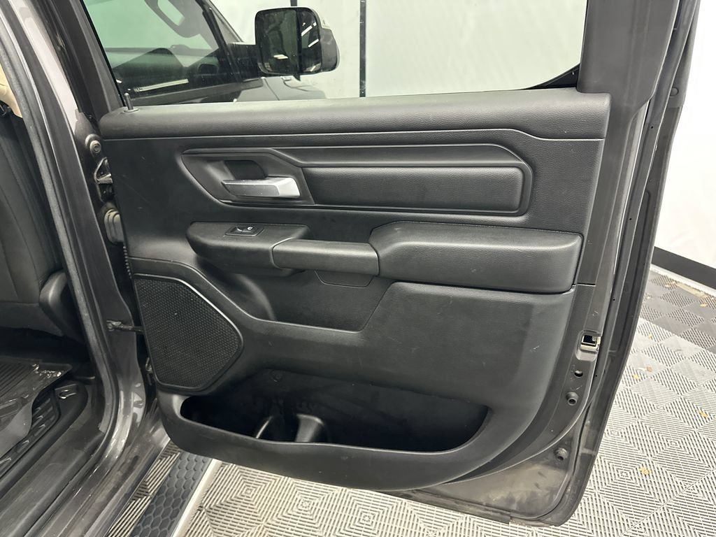 Used 2020 RAM 1500 Tradesman AWD/4WD image 16
