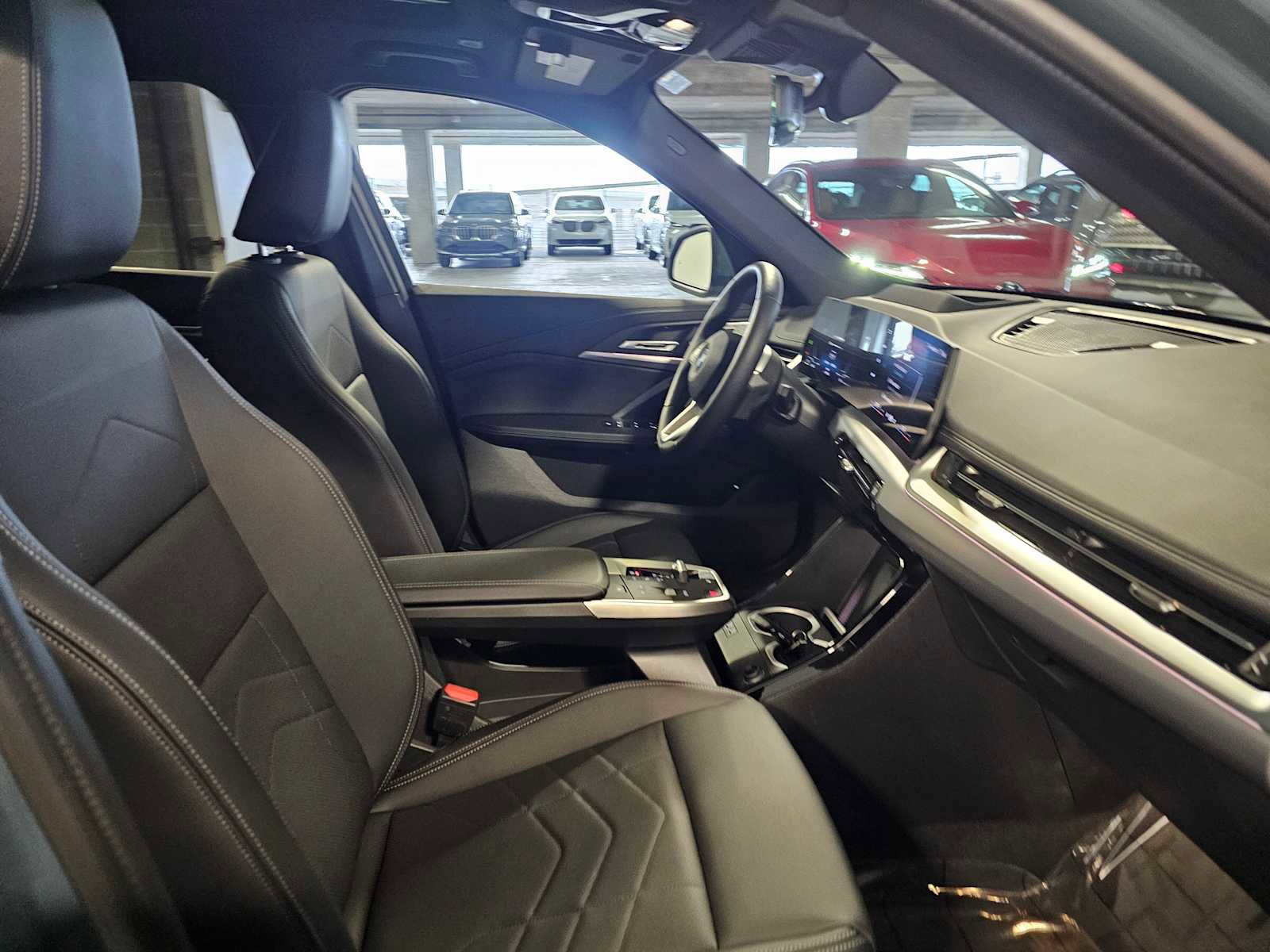 Used 2025 BMW X1 xDrive28i w/ Technology Package image 39