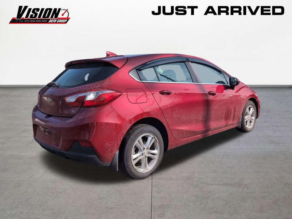 Used 2018 Chevrolet Cruze LT w/ Convenience Package image 5