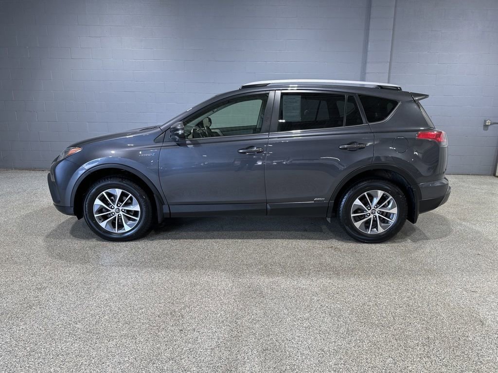 Used 2016 Toyota RAV4 XLE image 5