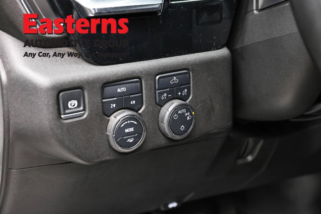 Used 2025 Chevrolet Silverado 1500 LT AWD/4WD image 21