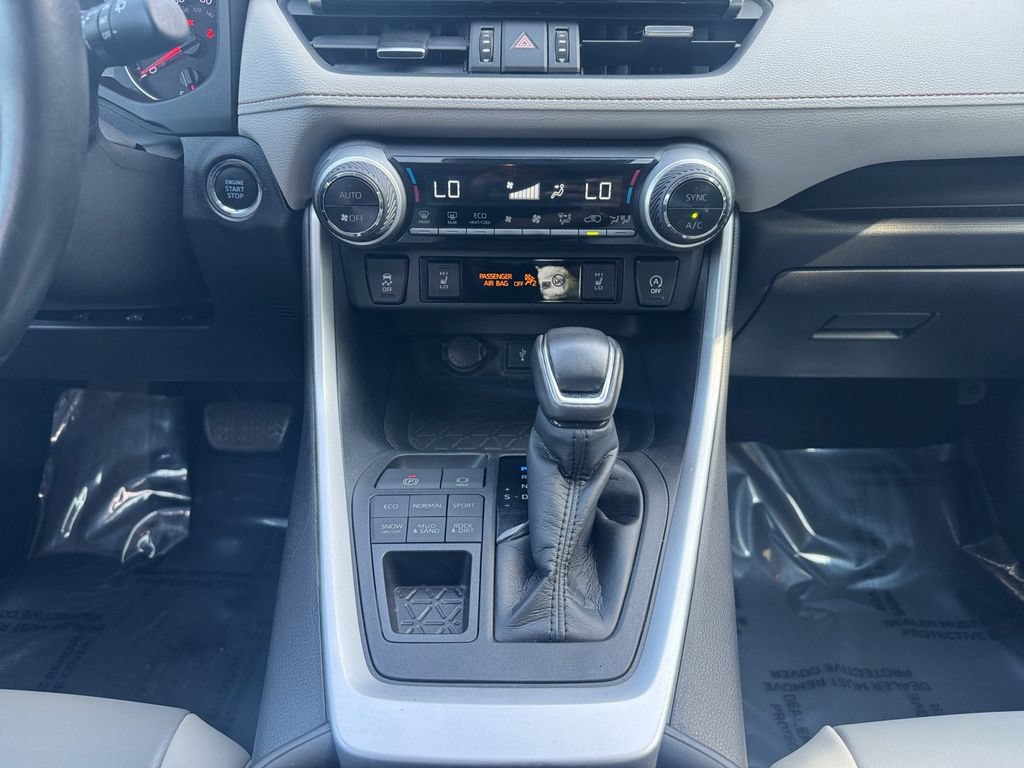 Used 2021 Toyota RAV4 XLE Premium AWD/4WD image 11