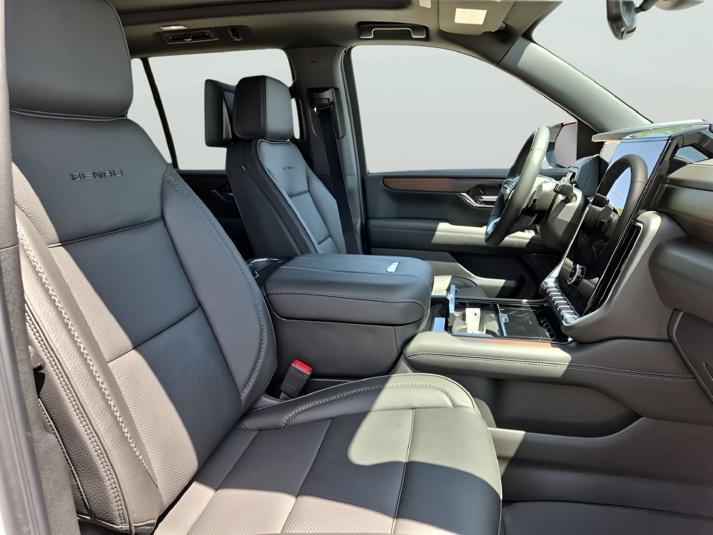 New 2026 GMC Yukon Denali w/ Advanced Technology Package AWD/4WD image 48