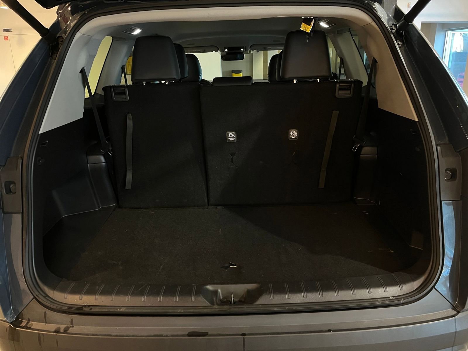 Used 2025 Toyota Grand Highlander FWD image 33