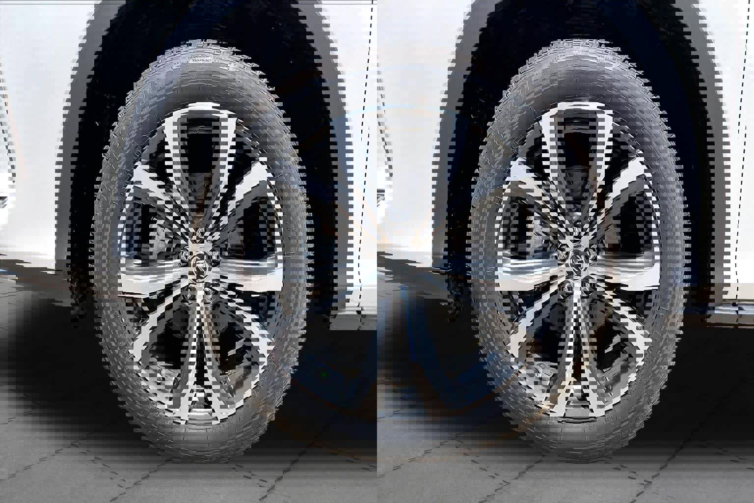 Used 2020 Lexus RX 350L FWD w/ Premium Package image 11