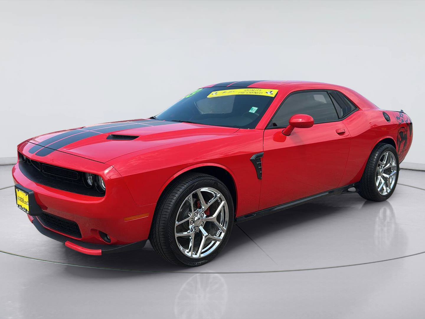 Used 2023 Dodge Challenger SXT w/ Blacktop Package RWD image 1