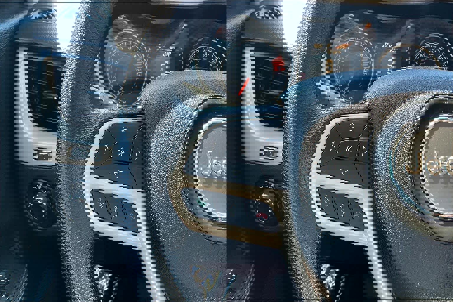 Used 2017 Jeep Cherokee Sport image 23