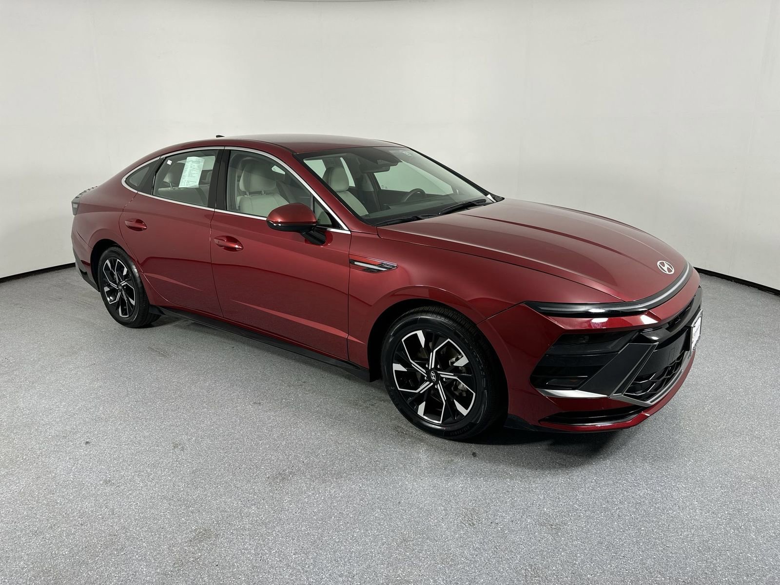 Used 2024 Hyundai Sonata SEL image 3