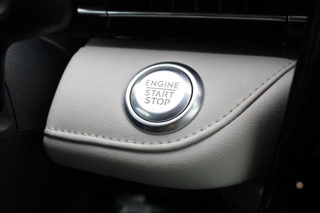 New 2026 Lincoln Nautilus Premier AWD/4WD image 15