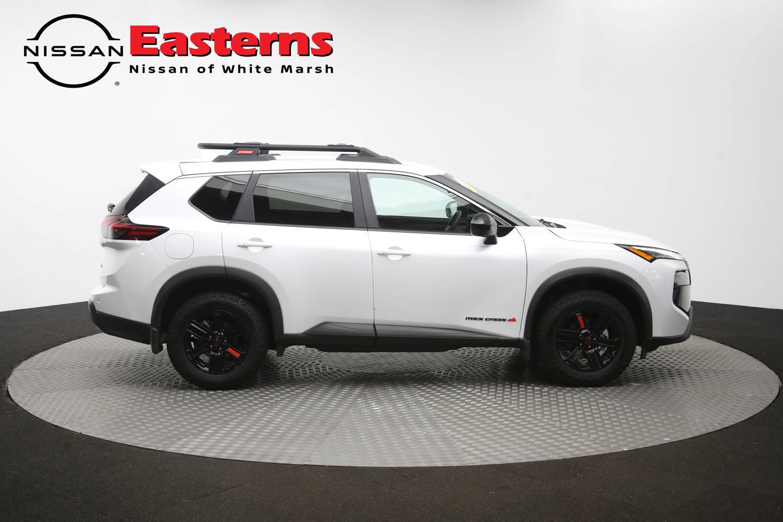Used 2025 Nissan Rogue SV AWD/4WD image 43