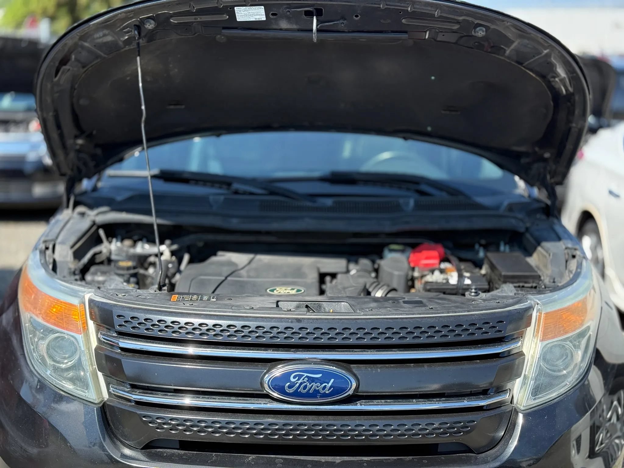 Used 2015 Ford Explorer XLT w/ Equipment Group 202B FWD image 28
