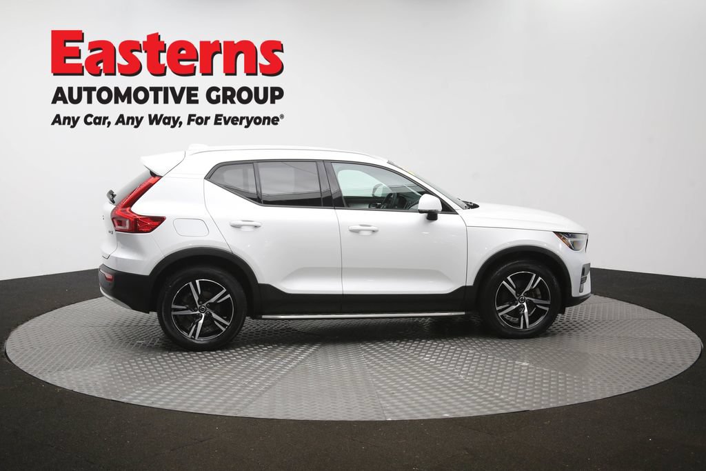 Used 2023 Volvo XC40 B5 Core AWD/4WD image 45