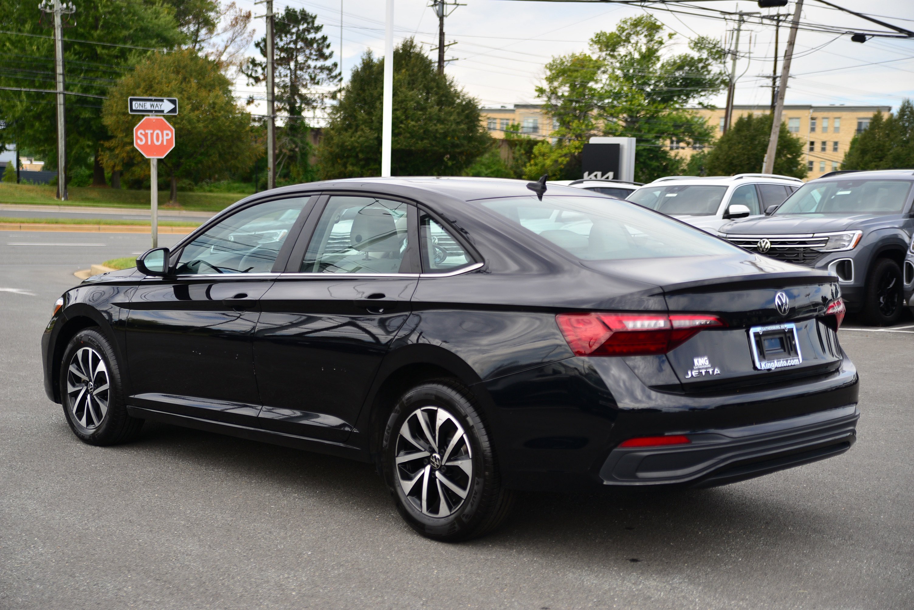 Used 2024 Volkswagen Jetta S FWD image 4