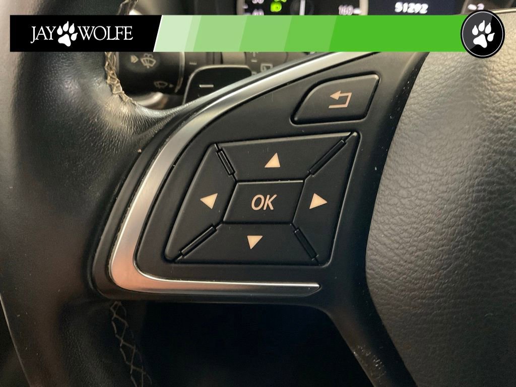 Used 2017 INFINITI QX30 AWD image 12