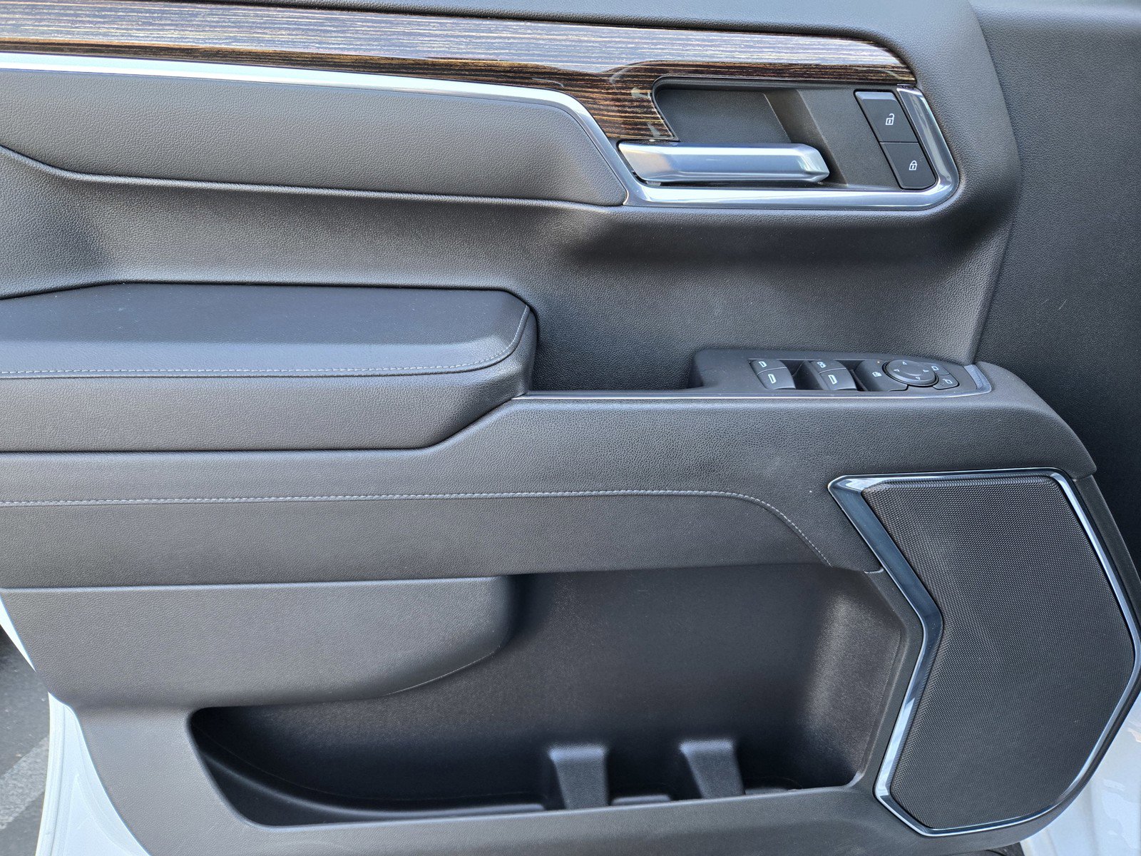 Certified 2023 GMC Sierra 1500 Elevation w/ LPO, Elevation Black Package image 16