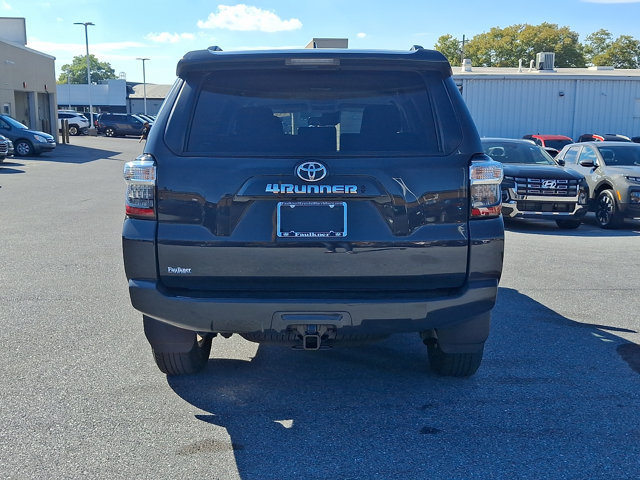 Used 2024 Toyota 4Runner SR5 AWD/4WD image 4