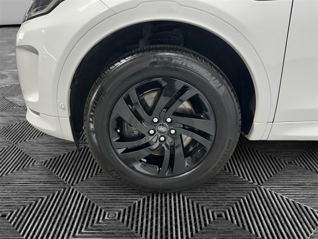 Used 2024 Land Rover Discovery Sport S image 13