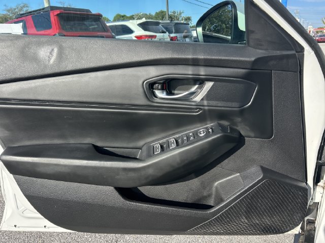 Used 2023 Honda Accord EX image 17