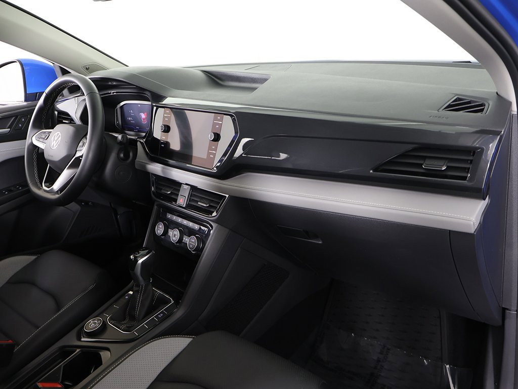 Used 2022 Volkswagen Taos SEL image 29