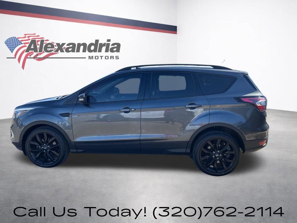 Used 2017 Ford Escape Titanium image 9