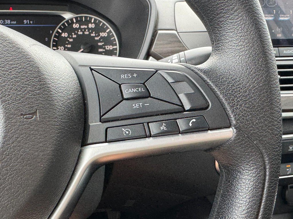 Used 2024 Nissan Altima 2.5 SV FWD image 17