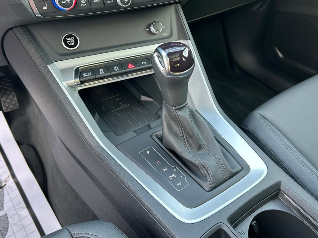 New 2025 Audi Q3 2.0T Premium w/ Convenience Package AWD/4WD image 31