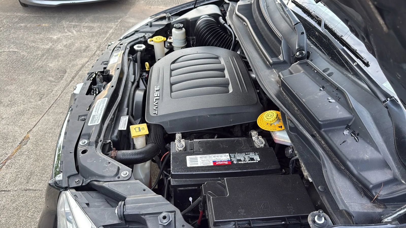 Used 2014 Dodge Grand Caravan R/T w/ Driver Convenience Group FWD image 23