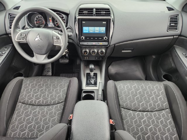 Used 2026 Mitsubishi Outlander Sport SE AWD/4WD image 23