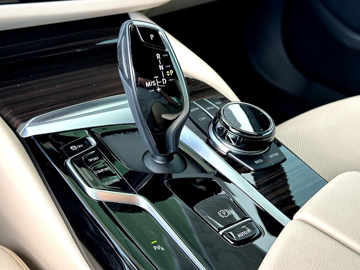 Certified 2023 BMW 530i w/ Executive Package RWD image 17