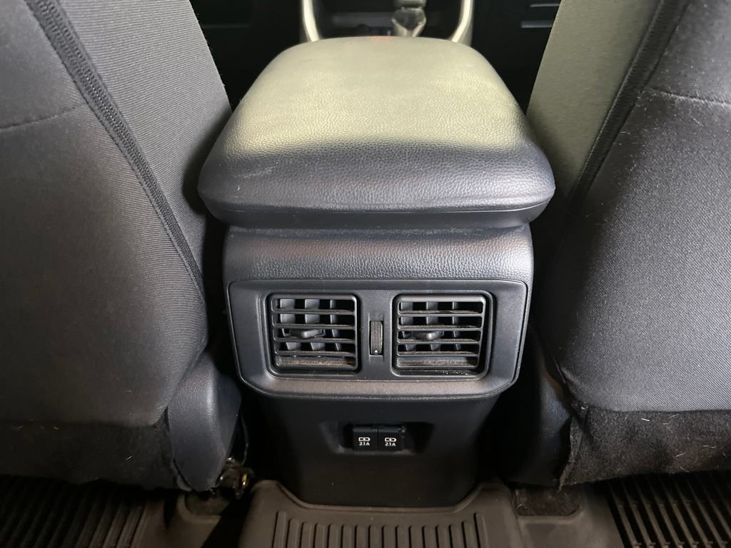 Used 2021 Toyota RAV4 XLE w/ XLE Grade Weather Package AWD/4WD image 25