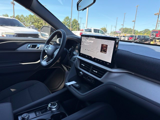 New 2027 Ford Explorer Active RWD image 13
