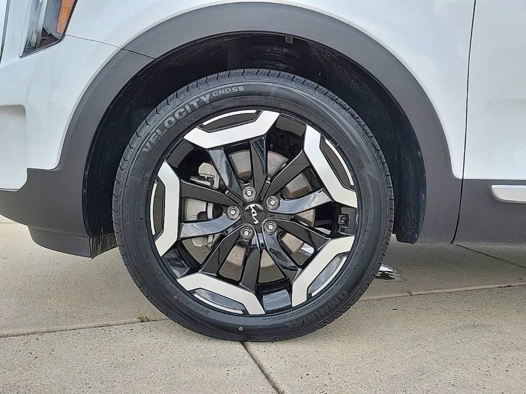 Used 2025 Kia Telluride S AWD/4WD image 8