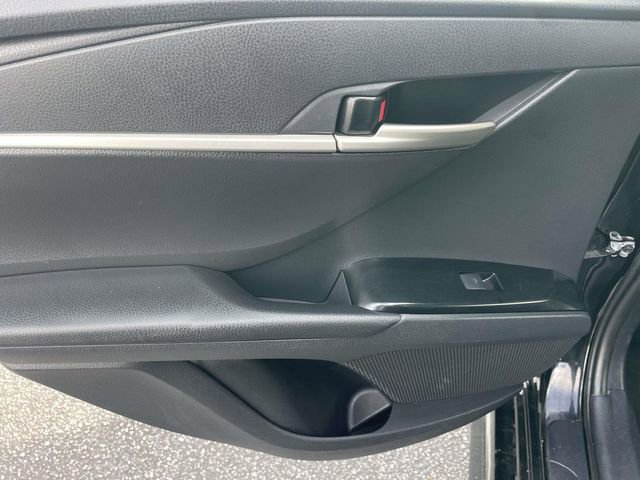 Used 2025 Toyota Camry SE FWD image 10