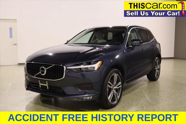 Used 2021 Volvo XC60 T5 Momentum w/ Premium Package FWD image 3