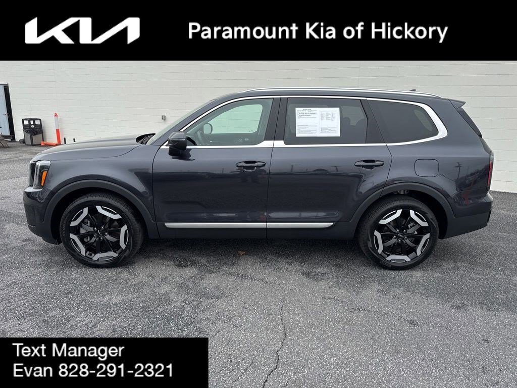 Used 2025 Kia Telluride EX image 4